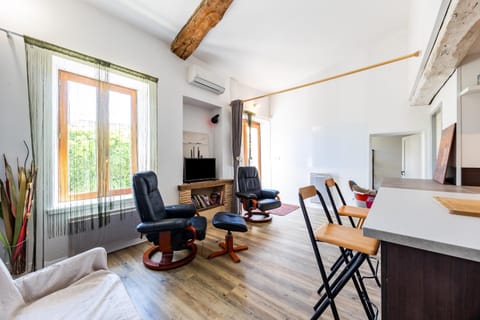 Property building, Living room