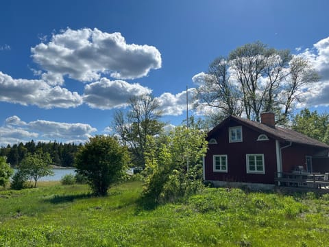 Property building, Spring, Day, Natural landscape, River view