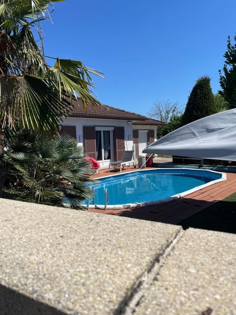 Property building, Pool view