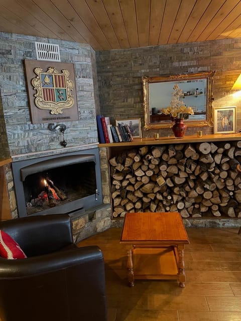 Lounge or bar