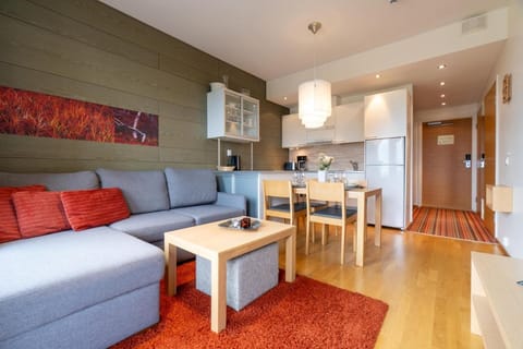 Kitchen or kitchenette, Living room, Seating area, Dining area