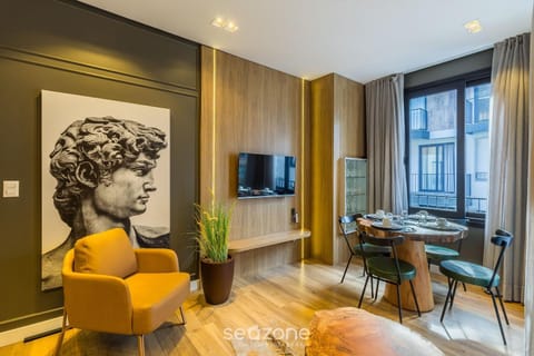 TV and multimedia, Dining area