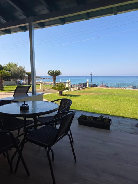 Patio, Natural landscape, View (from property/room), Balcony/Terrace, Balcony/Terrace, Sea view