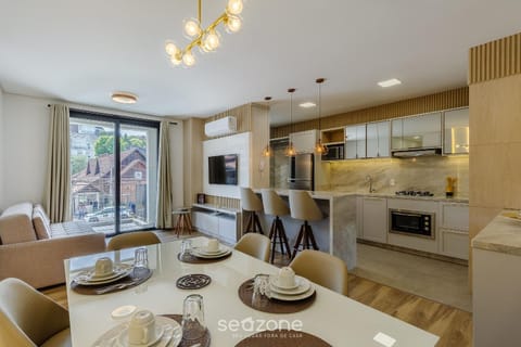 TV and multimedia, Balcony/Terrace, Kitchen or kitchenette, Living room, Dining area