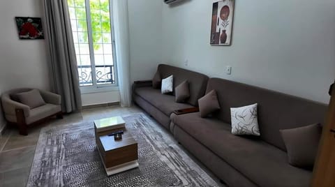 Communal lounge/ TV room, TV and multimedia, Living room, Seating area