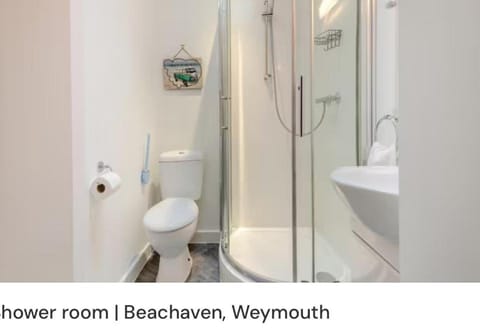 Beachaven (7 Bedroom/5 Bathroom) House in Weymouth