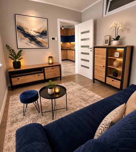 Seating area, Bedroom