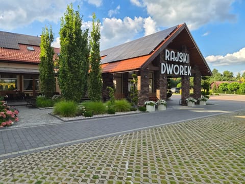 Property building, Garden, Other, Logo/Certificate/Sign, Garden view, Inner courtyard view, Parking