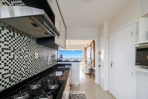 Balcony/Terrace, Kitchen or kitchenette, Living room, Sea view