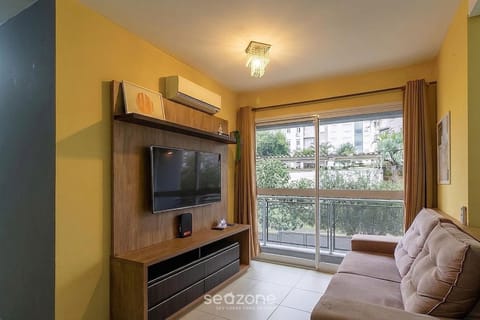 TV and multimedia, View (from property/room), Balcony/Terrace, Living room