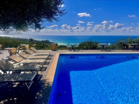 Sea view, Swimming pool