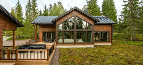 Property building, Patio, Day, Natural landscape
