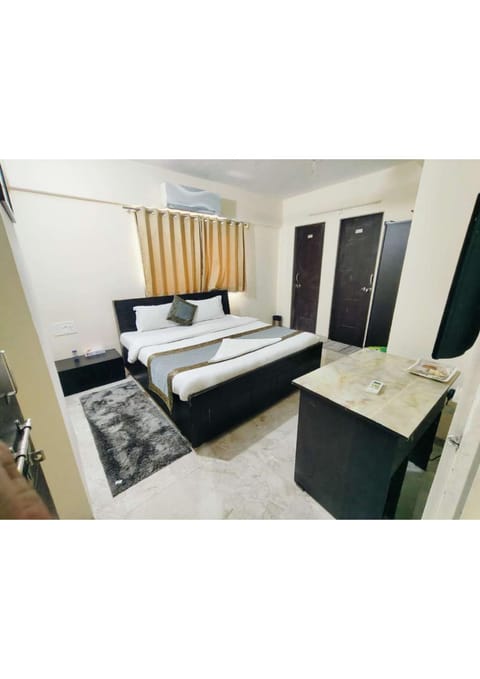 TV and multimedia, Photo of the whole room, Bedroom, wardrobe