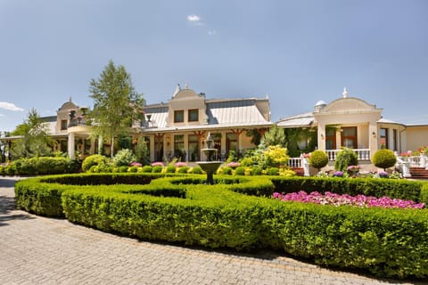 Property building, Garden view