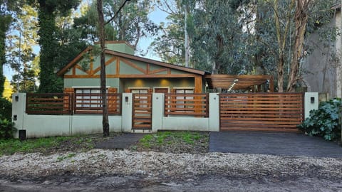 Property building, Garden, Garden view