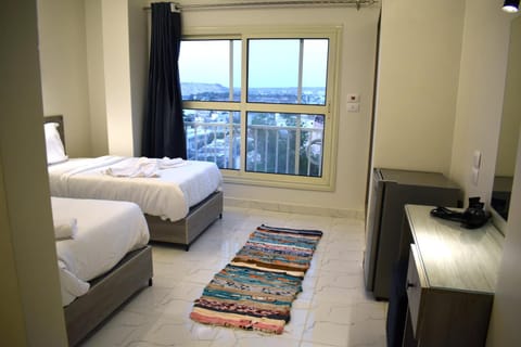 Bed, Natural landscape, TV and multimedia, Photo of the whole room, Bedroom, hair dresser