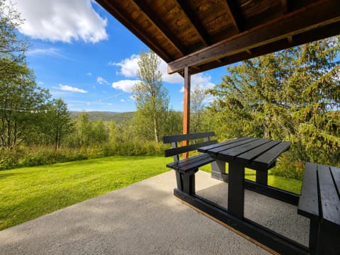 Spring, Day, Natural landscape, Garden, Garden view, Mountain view
