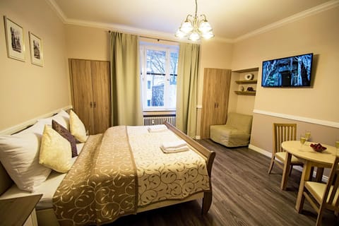 TV and multimedia, Living room, Bedroom