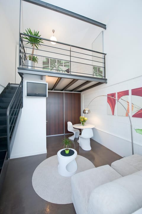 Living room, Photo of the whole room