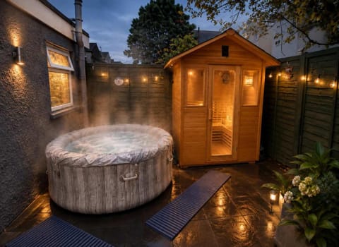 Night, Natural landscape, Hot Tub, Sauna, Sauna