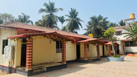 Property building, Day