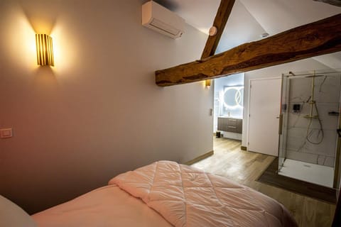 Property building, Living room, Bedroom