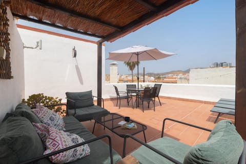 Balcony/Terrace, sunbed
