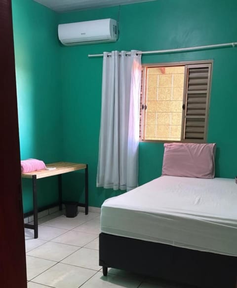 Bed, Bedroom, air conditioner