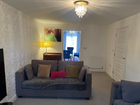 Living room, Seating area