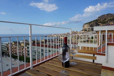 Natural landscape, Balcony/Terrace, Sea view