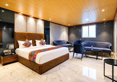 Bed, Bedroom, Breakfast