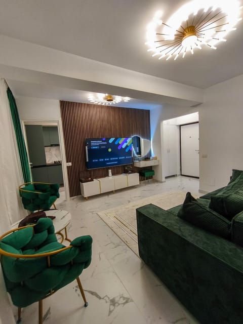 Communal lounge/ TV room, TV and multimedia, Living room