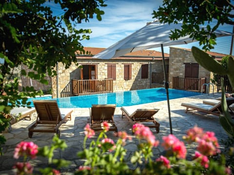 Pool view, Swimming pool, sunbed