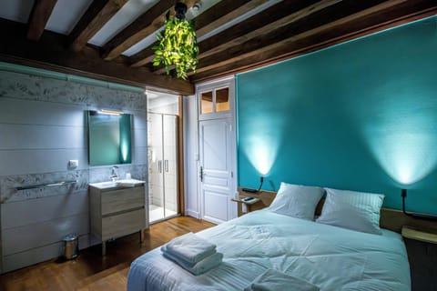 Property building, Living room, Bedroom