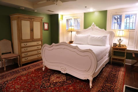 Justine Inn Savannah Bed and Breakfast in Savannah