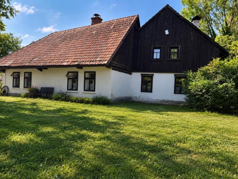 Property building, Day, Garden, Garden view