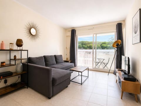 TV and multimedia, Balcony/Terrace, Living room