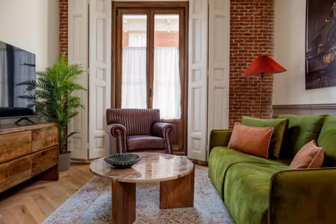 Communal lounge/ TV room, Living room