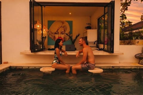 Swimming pool, Swimming pool