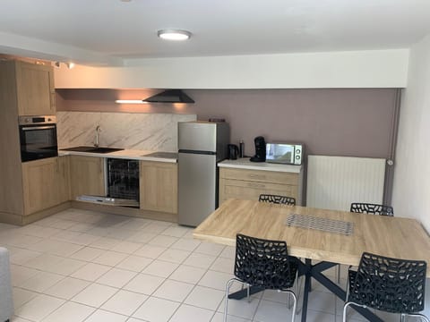 Kitchen or kitchenette, Dining area, dishwasher, oven, stove, toaster