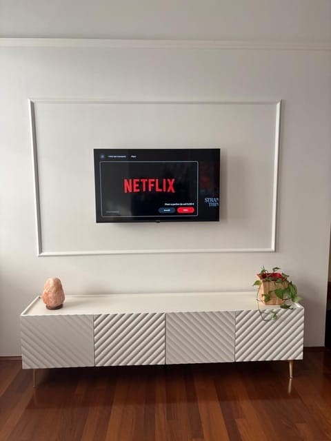 Atelier La Stube - Alpine Design Home Apartment in Bolzano