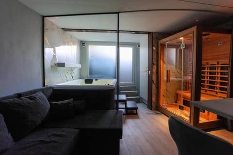 Sauna, Spa and wellness centre/facilities