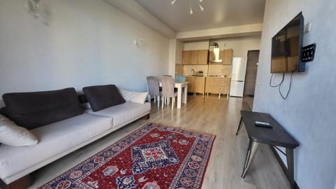 Communal lounge/ TV room, TV and multimedia, Kitchen or kitchenette, Living room, Seating area, Dining area, Evening entertainment, minibar