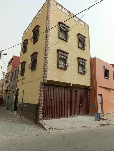 Property building, Neighbourhood, Street view