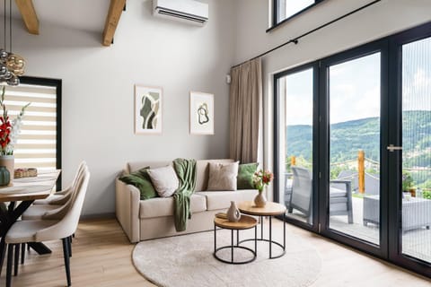 Living room, Seating area