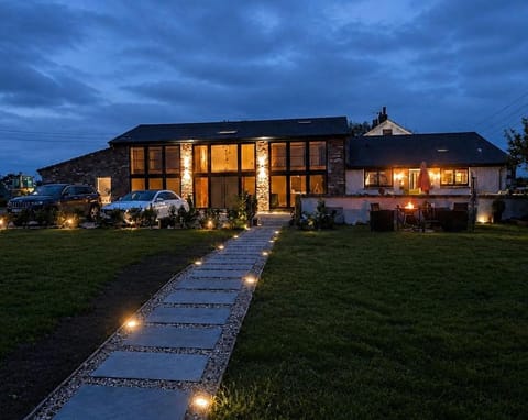 Night, Garden view