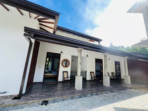 Property building, Day