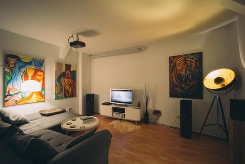 TV and multimedia, Living room