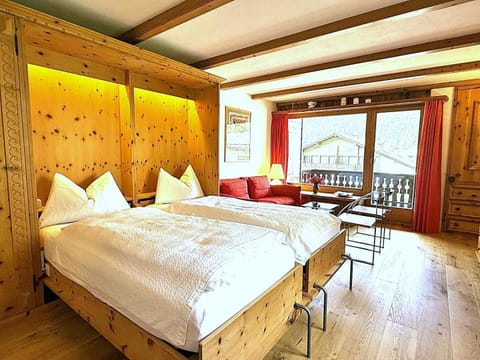 Property building, Bed, Photo of the whole room, Bedroom
