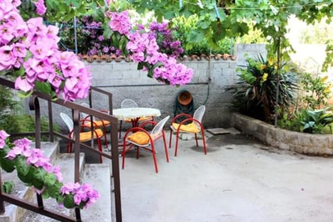 Balcony/Terrace, children, Family